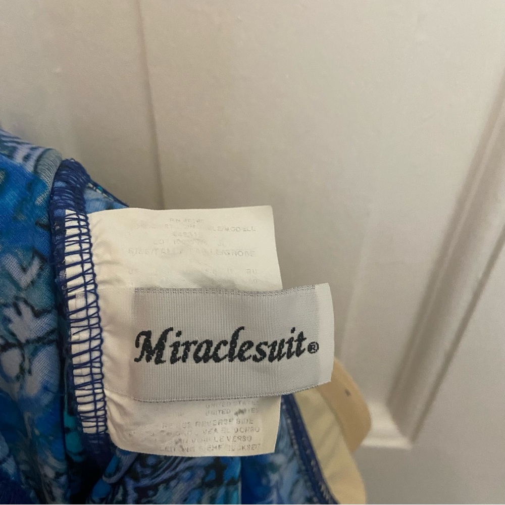 MIRACLESUIT SIZE 16 REDUCED SHIPPING Women's Swimsuit 4.99 shipping NEWCONDITION - Picture 5 of 9